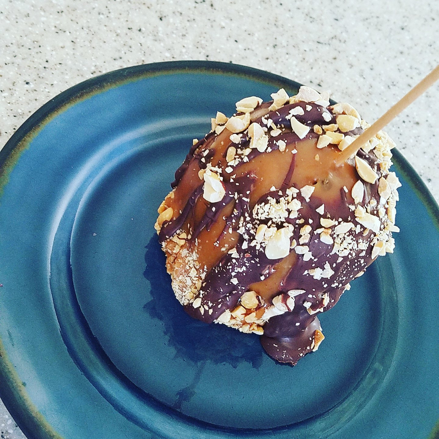 Wait for the caramel to cool 5 minutes and then dip your apple. 