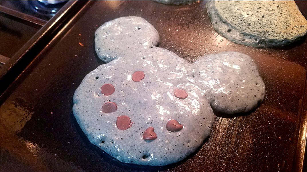 Nothing like Micky Mouse pancakes to highlight your childhood. 
